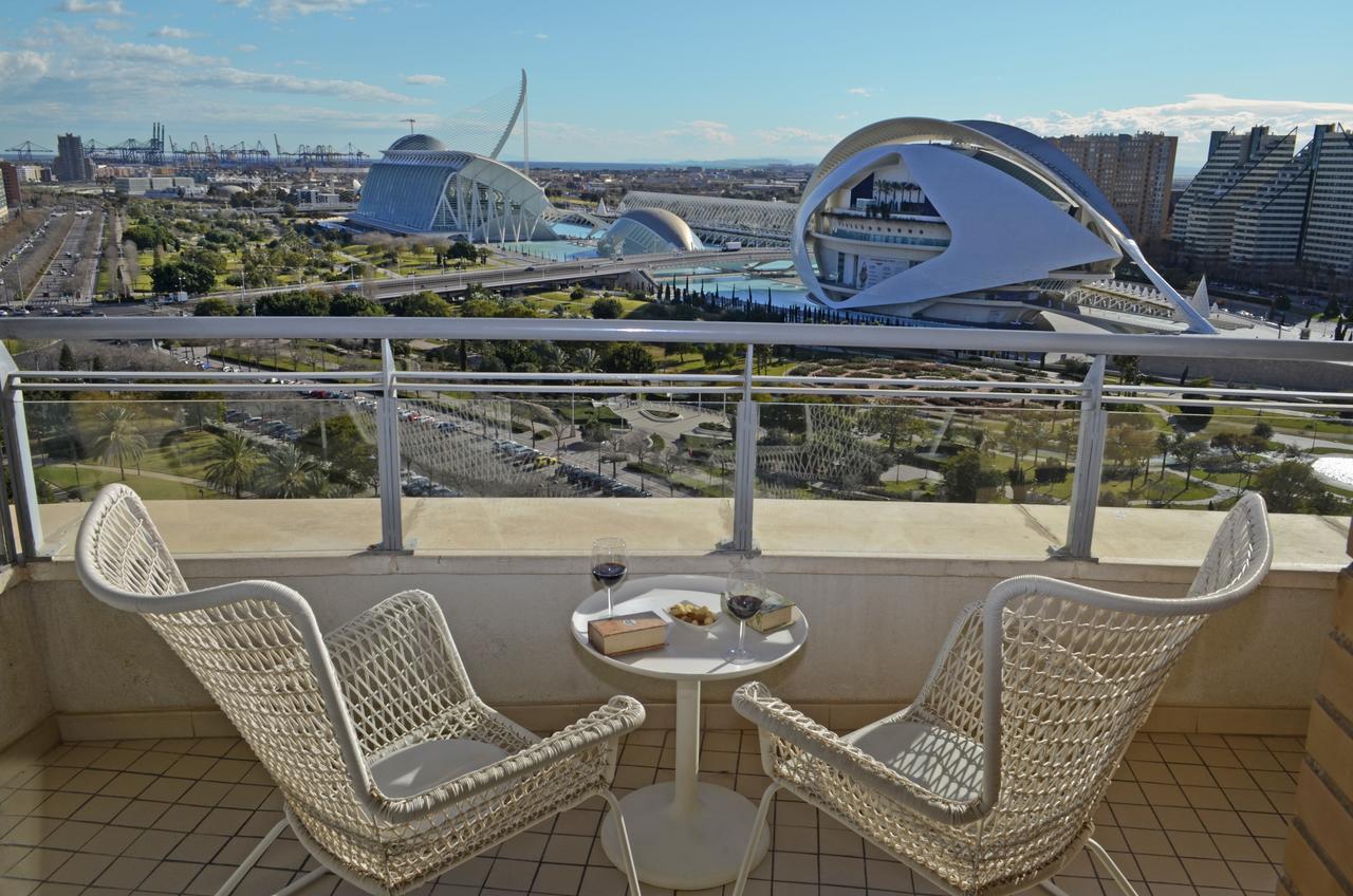 Apartup Blue Opera View Valencia Exterior photo
